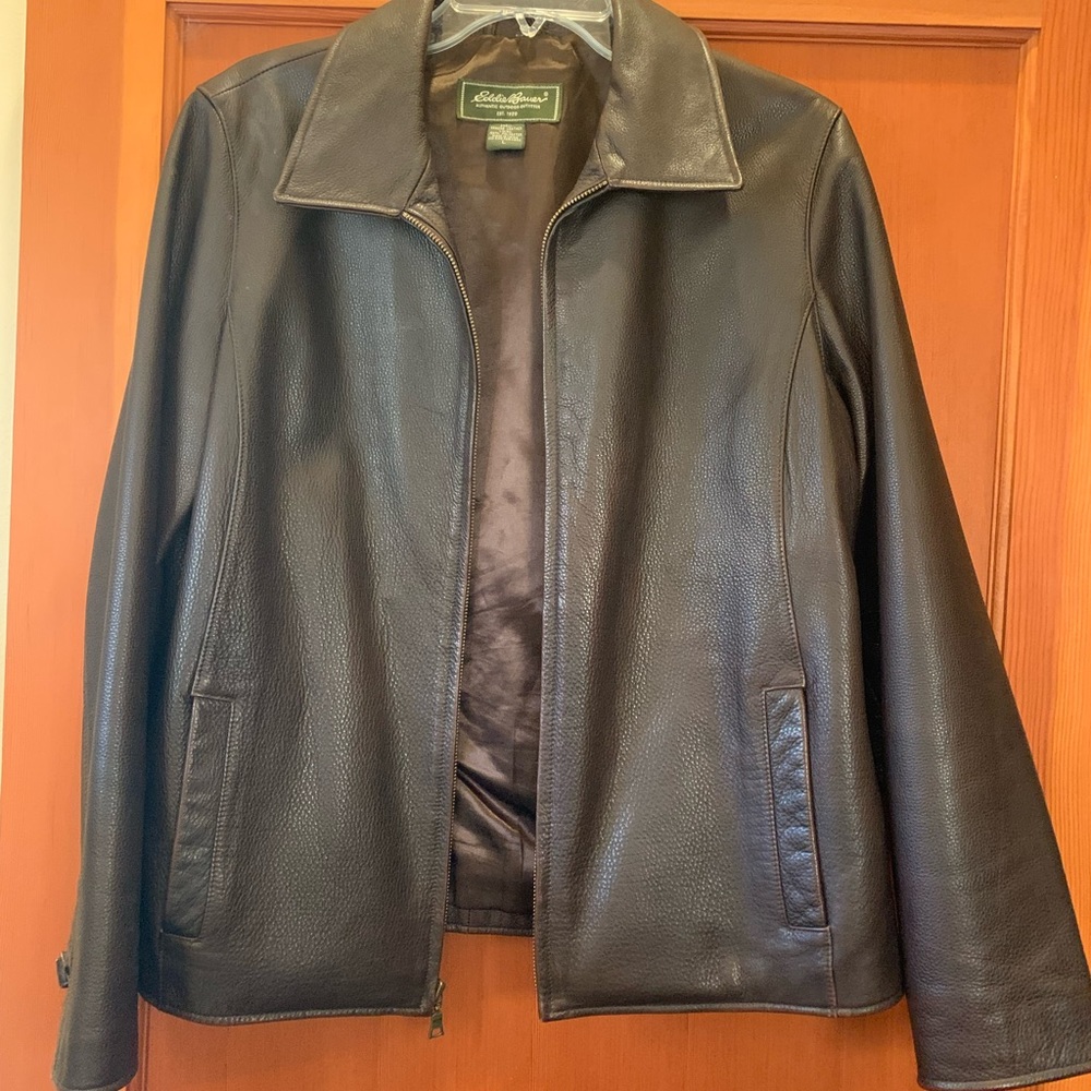 Eddie Bauer Ladies Leather Jacket, Brown, Size Large.